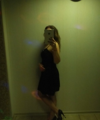 💋 Я креативная и открытая к новым приключениям. Имею множество возможностей и умений, которые сделают наше время вместе незабываемым. 💫 Я живу в Москве и готова встретиться с тобой в любом удобном для нас месте. ✨ У меня множество положительных отзывов, которые говорят о моих навыках и качестве предоставляемых услуг. 💕 С удовольствием покажу тебе свои фото, чтобы ты мог увидеть, насколько я привлекательная и соблазнительная. 💃 Не упускай возможность провести время с настоящей профессионалкой, которая доставит тебе незабываемое удовольствие. 💥 Жду с нетерпением нашей встречи! 💫 Карина